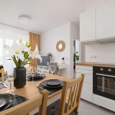 Urban Sunset W Katowicach, Blisko Spodka I Parku Z Parkingiem, Klimatyzacja I Balkonem By Renters Katovice