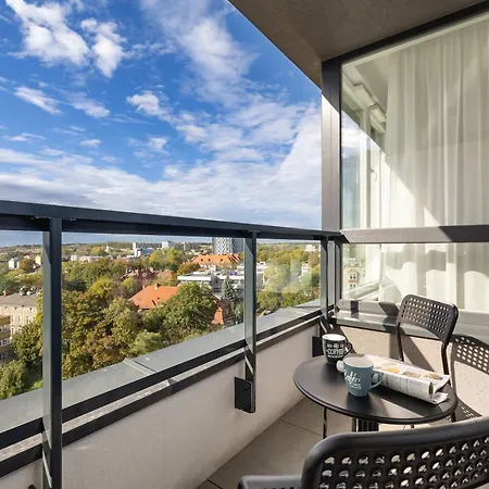 Lägenhet Urban Sunset W Katowicach, Blisko Spodka I Parku Z Parkingiem, Klimatyzacja I Balkonem By Renters