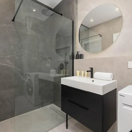 Lägenhet Urban Sunset W Katowicach, Blisko Spodka I Parku Z Parkingiem, Klimatyzacja I Balkonem By Renters Katowice