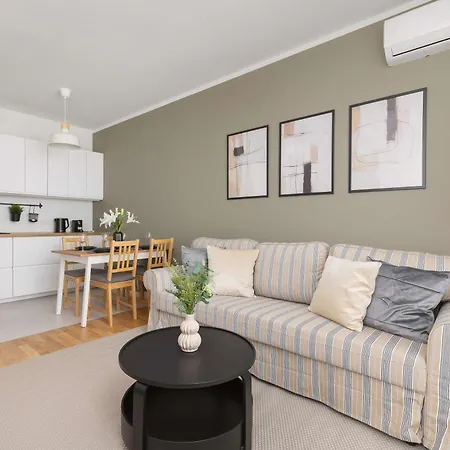 Urban Sunset W Katowicach, Blisko Spodka I Parku Z Parkingiem, Klimatyzacja I Balkonem By Renters Lägenhet Katowice