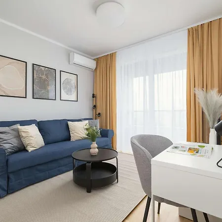 Urban Sunset W Katowicach, Blisko Spodka I Parku Z Parkingiem, Klimatyzacja I Balkonem By Renters Lägenhet