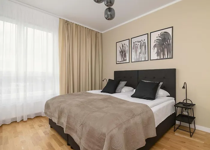 Urban Sunset W Katowicach, Blisko Spodka I Parku Z Parkingiem, Klimatyzacja I Balkonem By Renters *