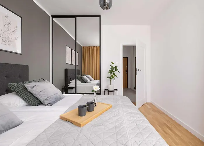 Apartmán Urban Sunset W Katowicach, Blisko Spodka I Parku Z Parkingiem, Klimatyzacja I Balkonem By Renters