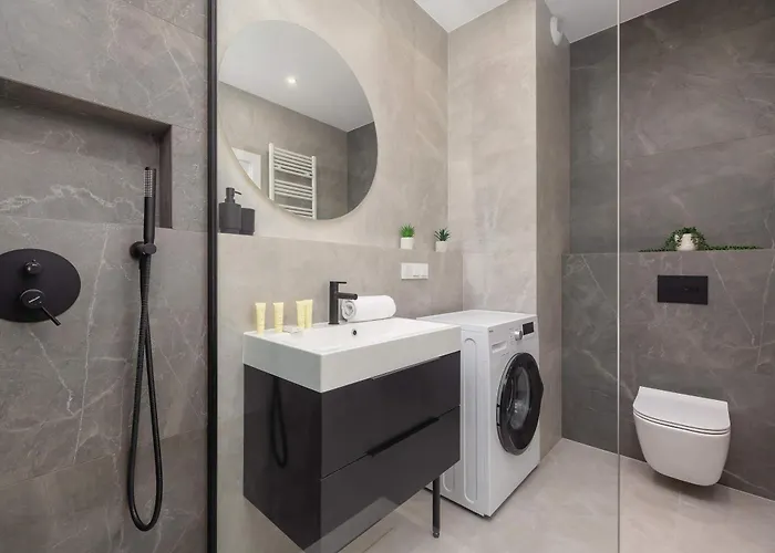 Urban Sunset W Katowicach, Blisko Spodka I Parku Z Parkingiem, Klimatyzacja I Balkonem By Renters Appartement *