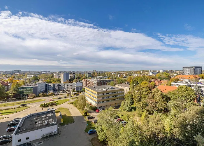 Appartement Urban Sunset W Katowicach, Blisko Spodka I Parku Z Parkingiem, Klimatyzacja I Balkonem By Renters Katowice