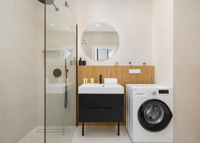 Urban Sunset W Katowicach, Blisko Spodka I Parku Z Parkingiem, Klimatyzacja I Balkonem By Renters *