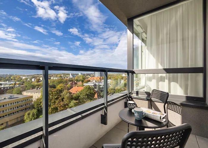 Appartement Urban Sunset W Katowicach, Blisko Spodka I Parku Z Parkingiem, Klimatyzacja I Balkonem By Renters