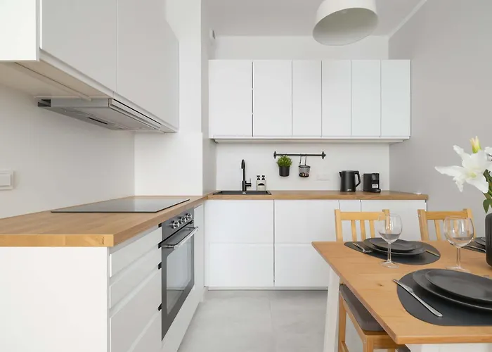 Urban Sunset W Katowicach, Blisko Spodka I Parku Z Parkingiem, Klimatyzacja I Balkonem By Renters *