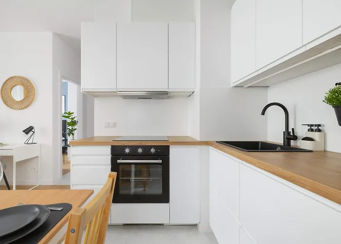 Urban Sunset W Katowicach, Blisko Spodka I Parku Z Parkingiem, Klimatyzacja I Balkonem By Renters Katovice